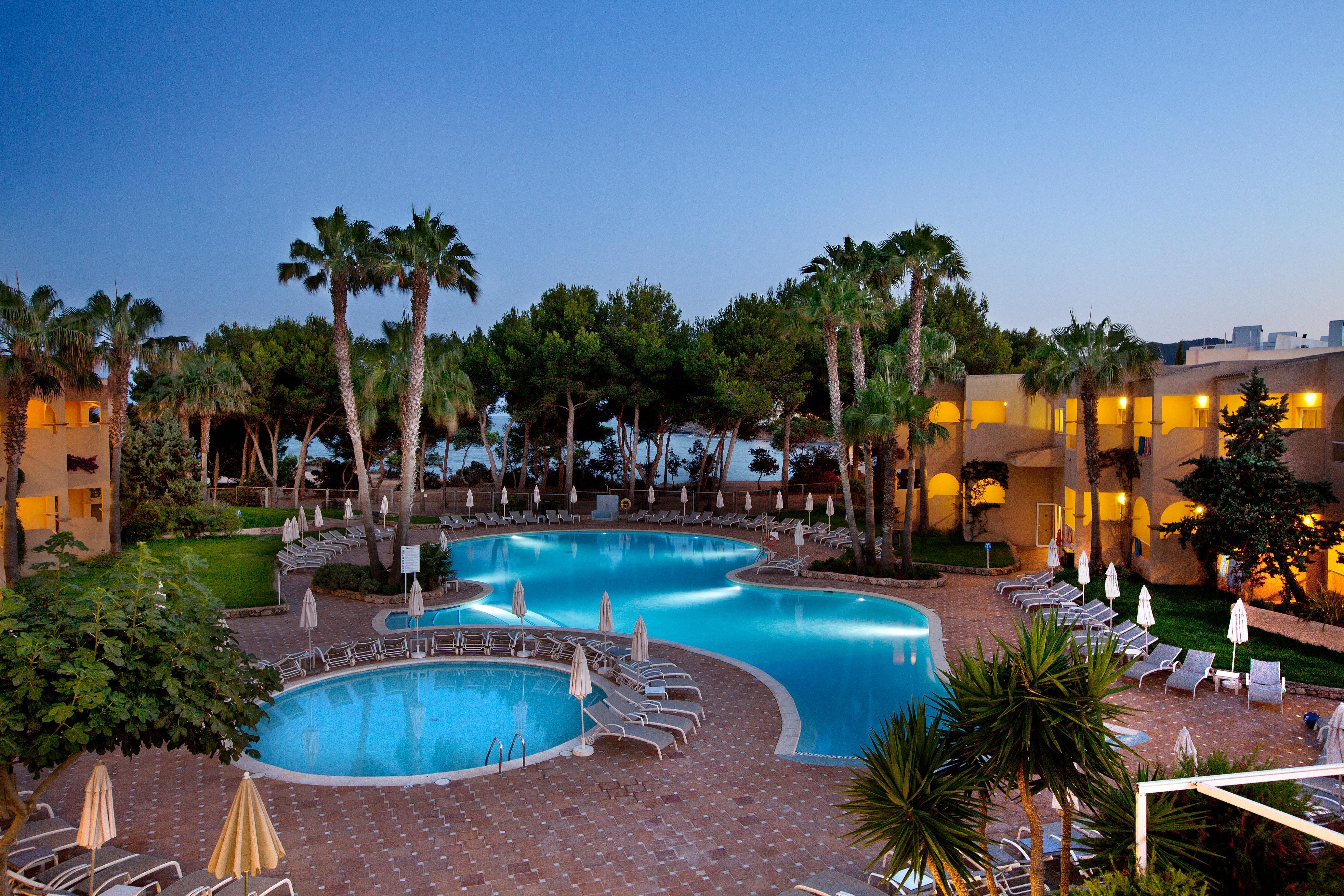 Grupotel Santa Eulària & Spa - Adults Only Santa Eularia des Riu Bagian luar foto