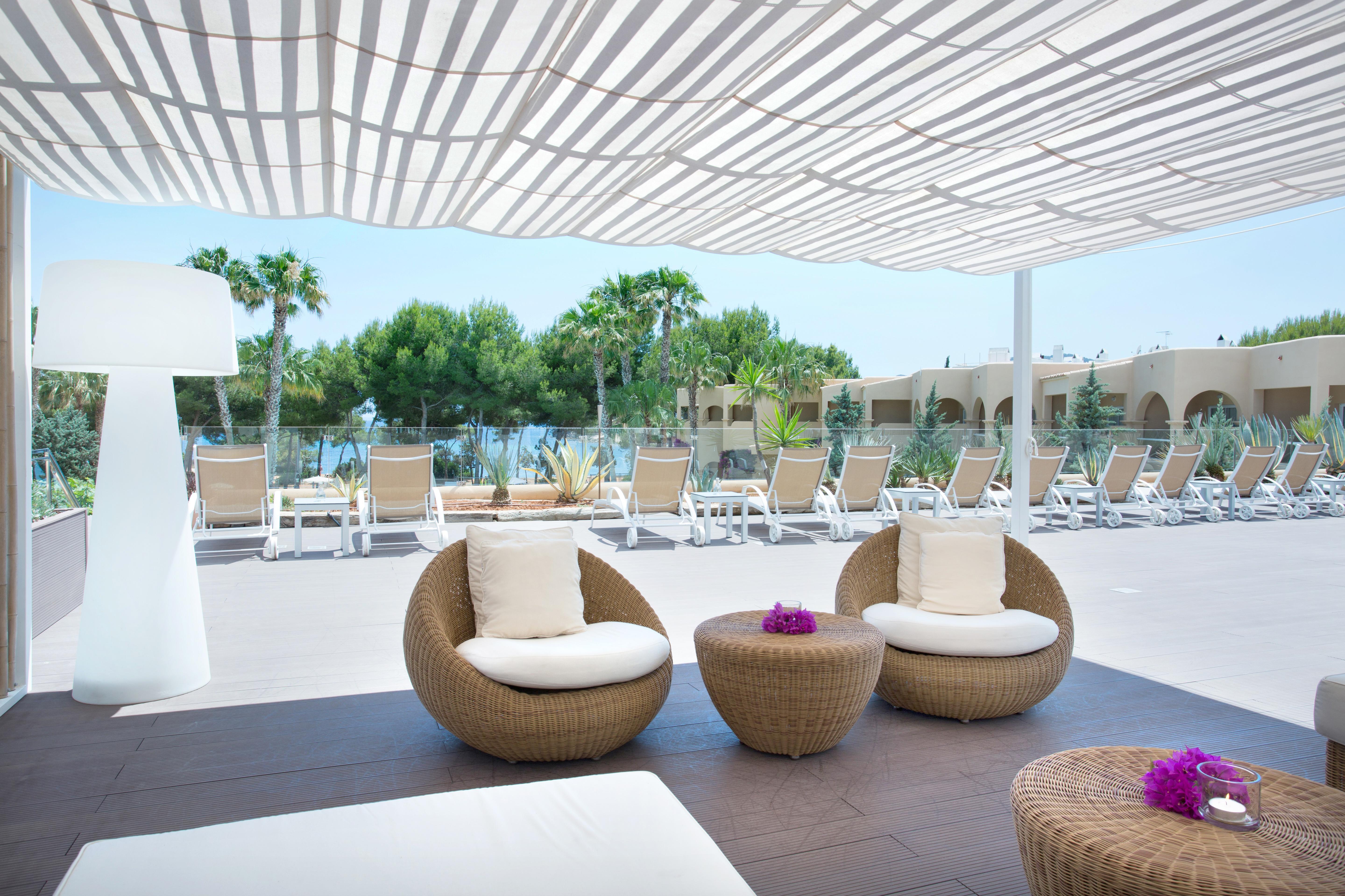 Grupotel Santa Eulària & Spa - Adults Only Santa Eularia des Riu Bagian luar foto