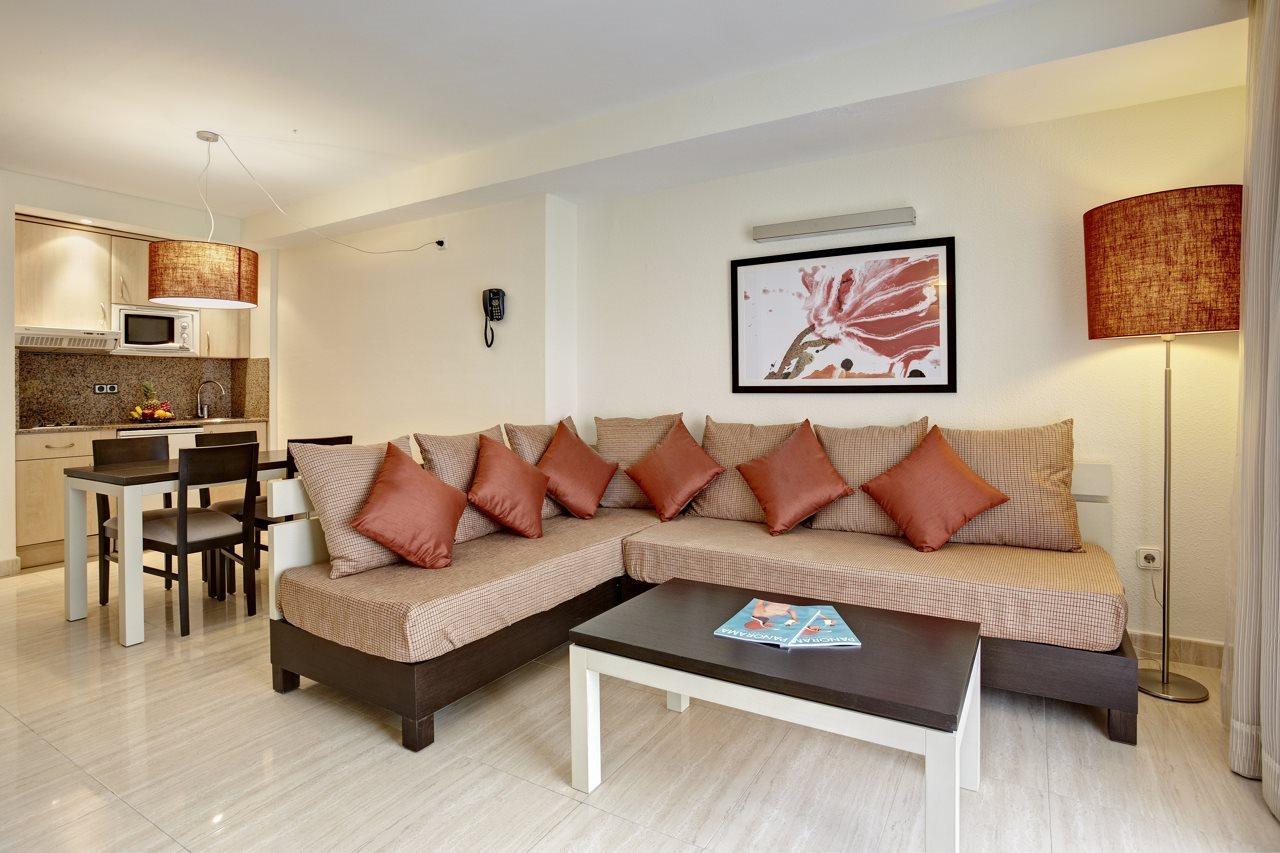 Grupotel Santa Eulària & Spa - Adults Only Santa Eularia des Riu Bagian luar foto