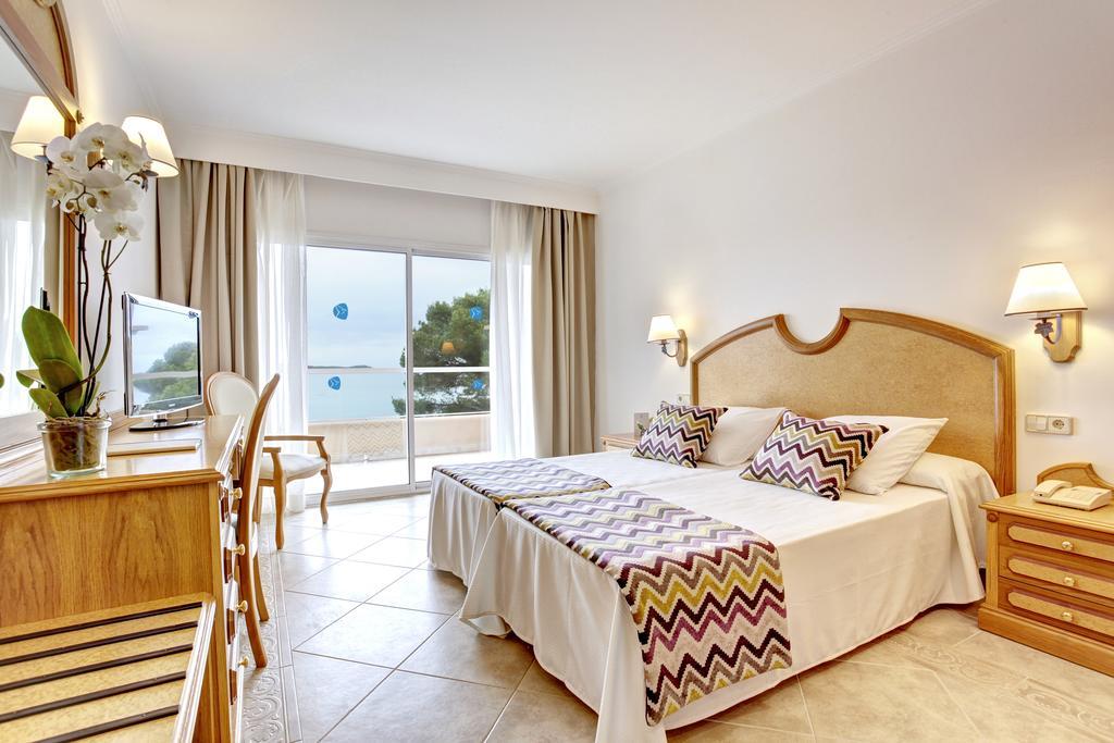 Grupotel Santa Eulària & Spa - Adults Only Santa Eularia des Riu Bagian luar foto